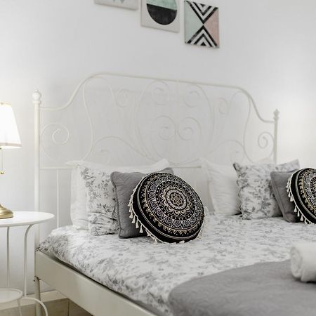 La Maison Blanche Hotel Alba Iulia Ngoại thất bức ảnh