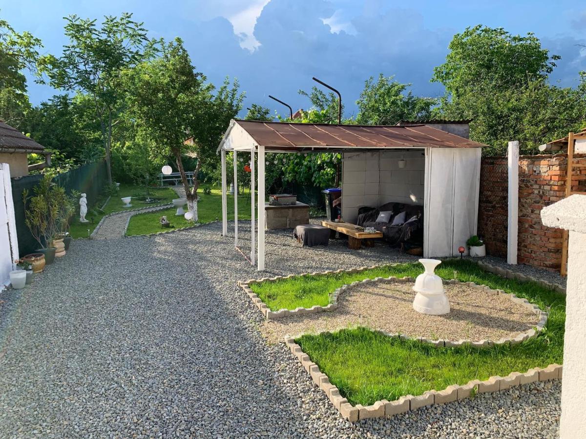 La Maison Blanche Hotel Alba Iulia Ngoại thất bức ảnh